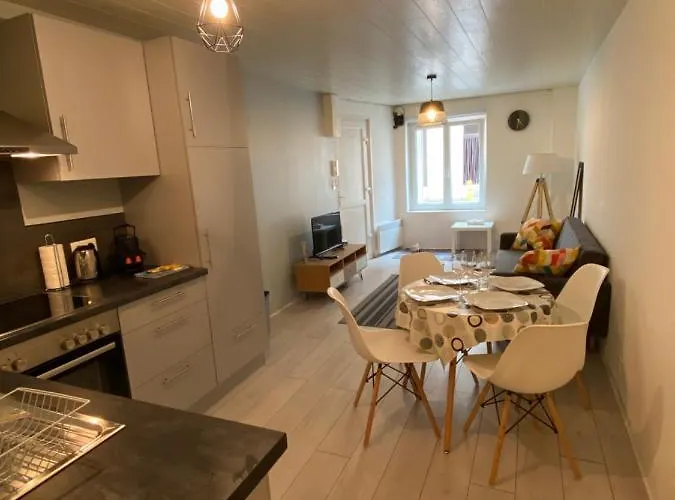 - Les Cosy De - Place Du Marche, Proche Gare Апартаменты