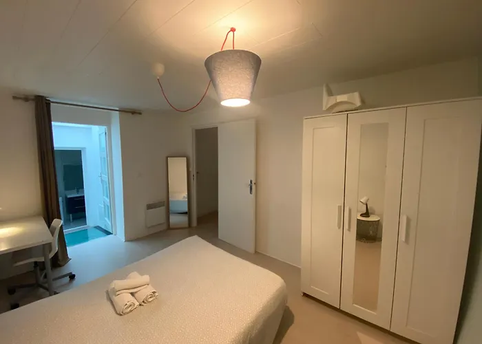 - Les Cosy De - Place Du Marche, Proche Gare Apartamento